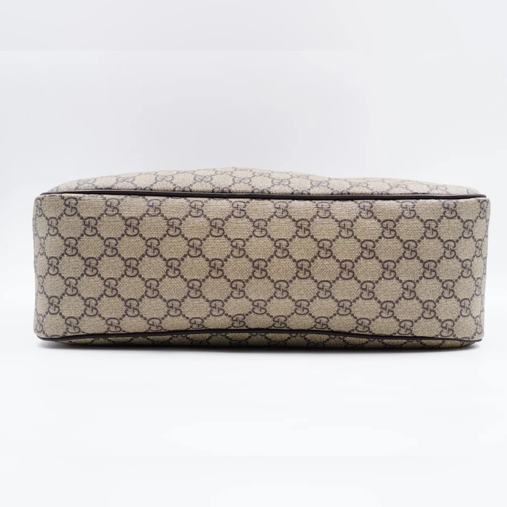 AM54❤️ Gucci GG Monogram Canvas Messenger Bag